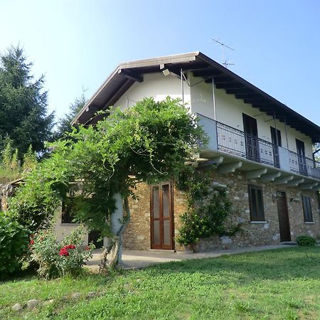 Casale Cadeloro Vila Nebbiuno Exterior foto