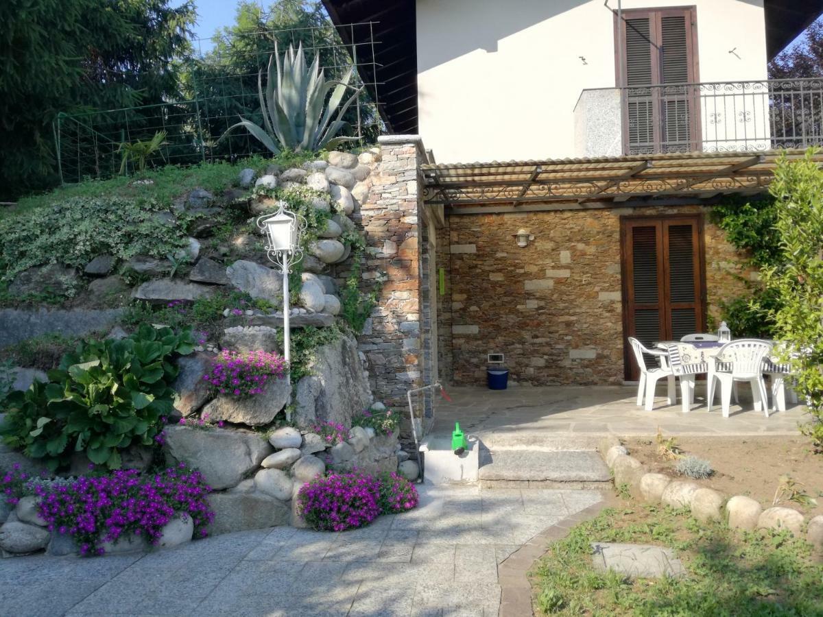 Casale Cadeloro Vila Nebbiuno Exterior foto